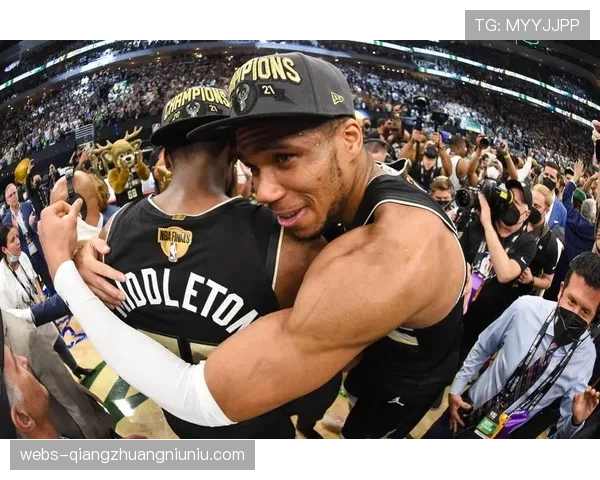 字母哥30+5+5命中率70%纪录终结 未破罗伯特森62年传奇