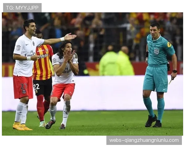 法甲新规:黄牌停赛门槛从10场3黄提高至累积5张黄牌停赛 法甲新规:黄牌停赛门槛从10场3黄提高至累积5张黄牌停赛