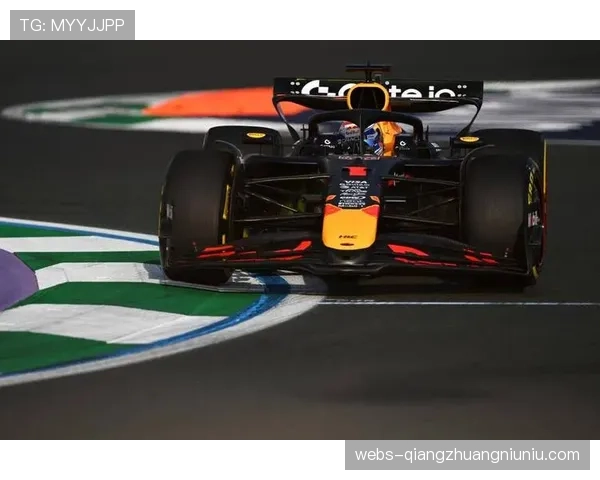 F1沙特大奖赛正赛:维斯塔潘杆位发车领跑,周冠宇跻身积分区 F1沙特大奖赛正赛:维斯塔潘杆位发车领跑,周冠宇跻身积分区